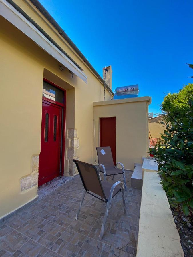 Shared House , Private Rooms With Garden Chrissi Akti Chania Exterior foto