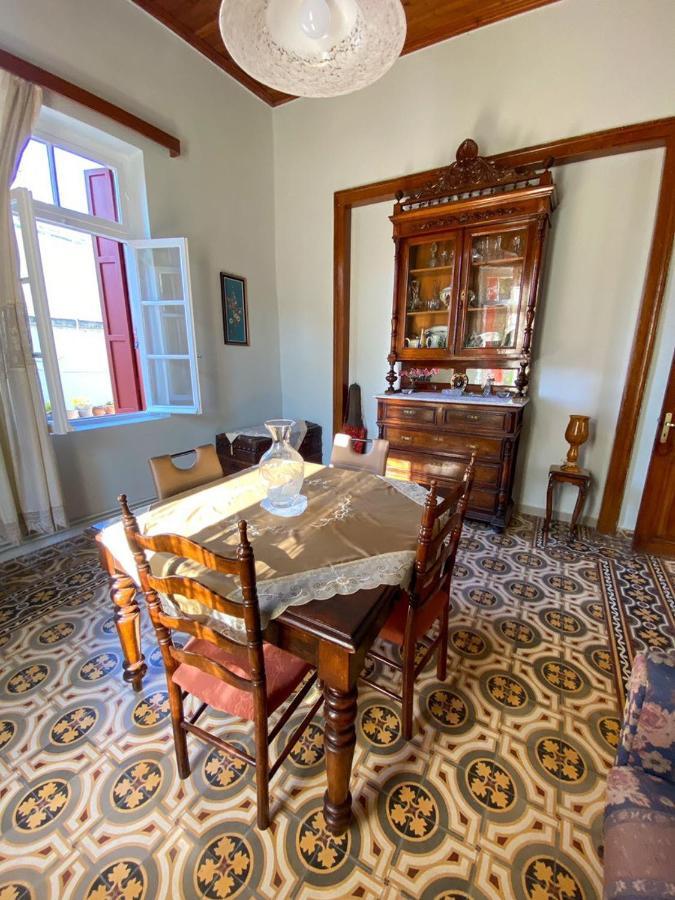 Shared House , Private Rooms With Garden Chrissi Akti Chania Exterior foto